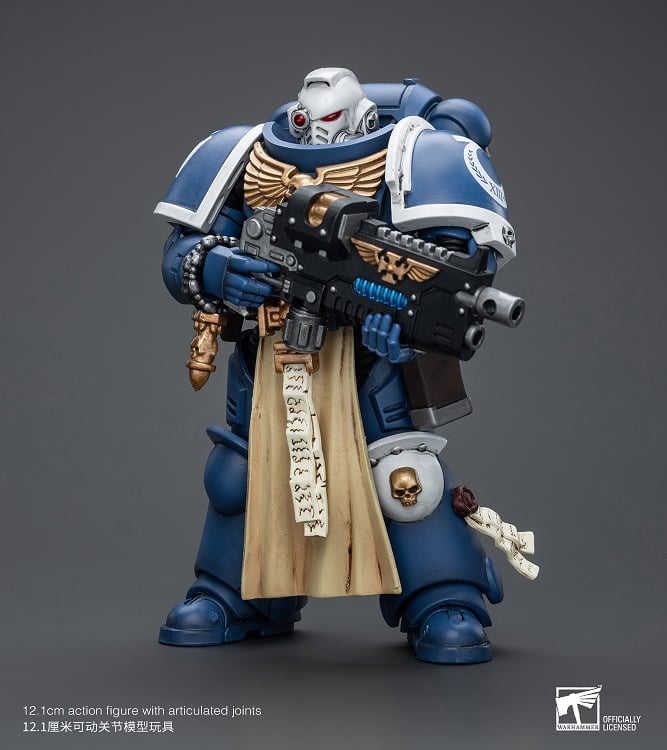 Warhammer 40K Ultramarines Sternguard Veteran with Combi-Plasma 1/18 Scale Action Figure Gallery Image 4