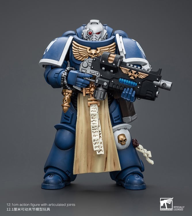Warhammer 40K Ultramarines Sternguard Veteran with Combi-Plasma 1/18 Scale Action Figure Gallery Image 3