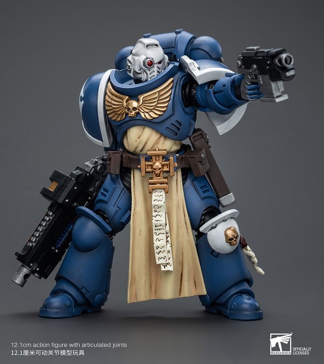 Warhammer 40K Ultramarines Sternguard Veteran with Combi-Plasma 1/18 Scale Action Figure Gallery Image 8