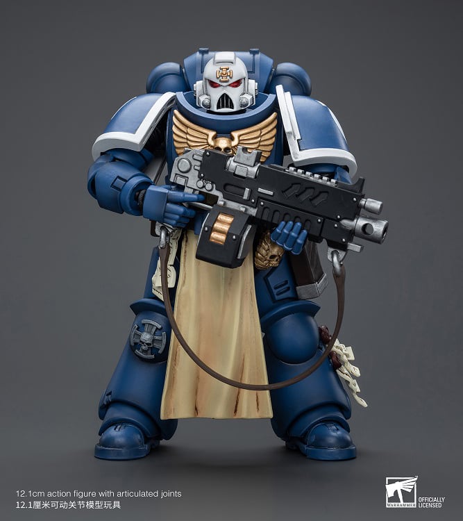 Warhammer 40K Ultramarines Sternguard Veteran with Auto Bolt Rifle 1/18 Scale Action Figure Gallery Image 3