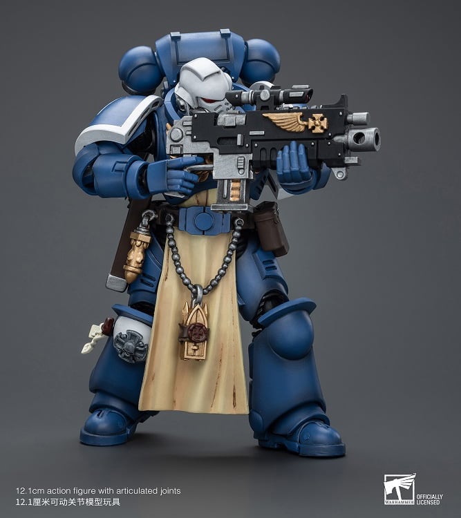 Warhammer 40K Ultramarines Sternguard Veteran with Bolt Rifle 1/18 Scale Action Figure Gallery Image 6