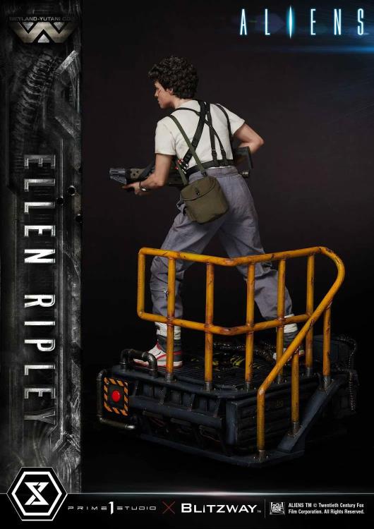 Aliens Ultimate Premium Masterline Ellen Ripley 1/4 Scale Limited Edition Statue (With Bonus) Gallery Image 6