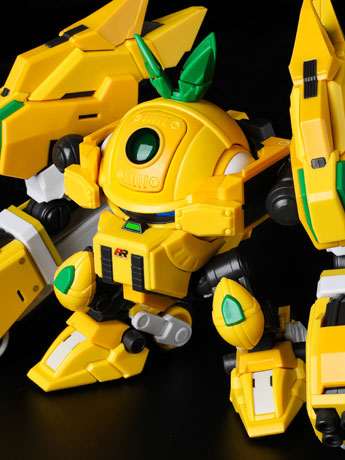 Fruity Robo Pineapple Slasher Model Kit Gallery Image 2