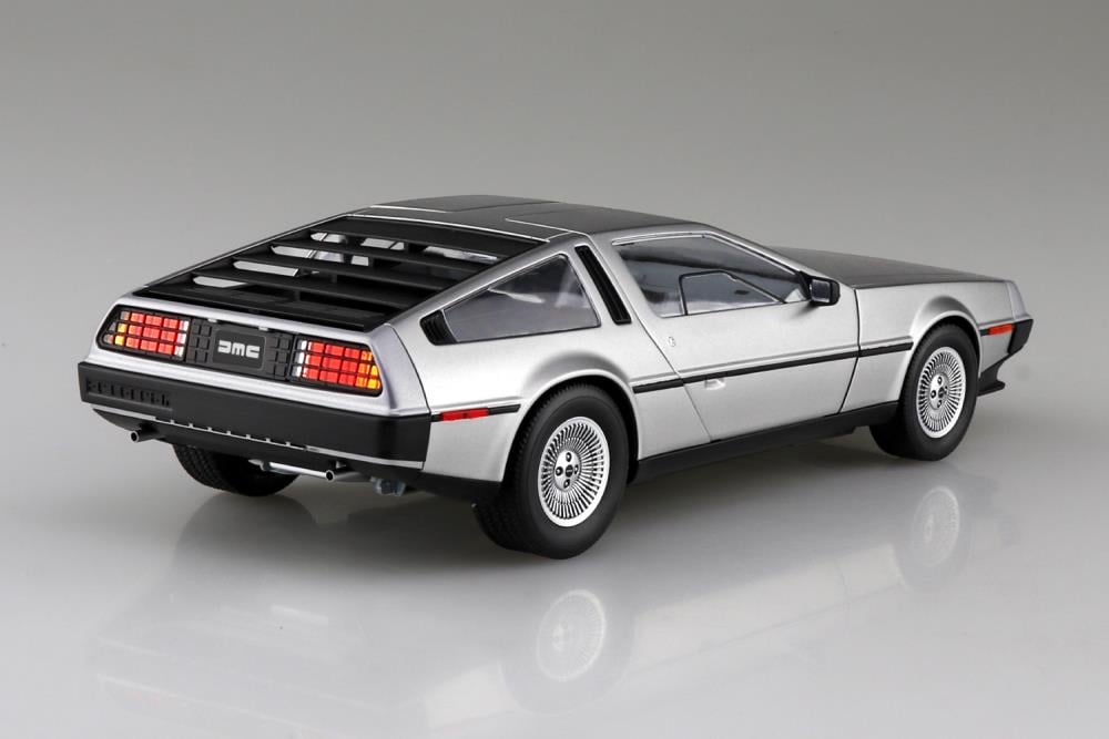 DeLorean (1982) DMC-12 1/24 Scale Model Kit (#21)