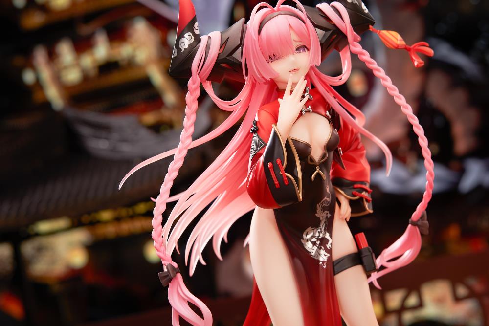 Azur Lane Prinz Rupprecht (The Gate Dragon's Advent Special Ver.) 1/7 Scale Figure Gallery Image 7