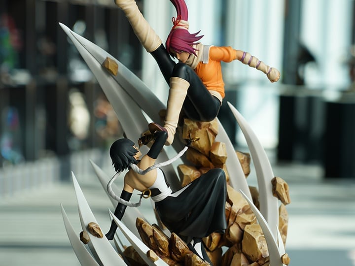 Bleach Duel of 2nd Division: Yoruichi Shihouin vs. Soifon 1/6 Scale Limited Edition Statue Gallery Image 1