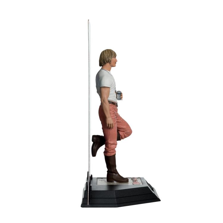 Dazed and Confused Movie Maniacs David Wooderson Limited Edition Figure Gallery Image 7