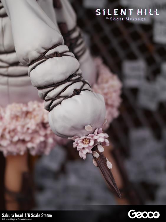 Silent Hill: The Short Message Sakura Head 1/6 Scale Statue Gallery Image 18