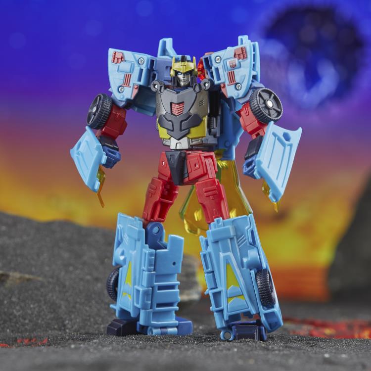 Transformers: Legacy United Deluxe Cybertron Universe Hot Shot Gallery Image 4