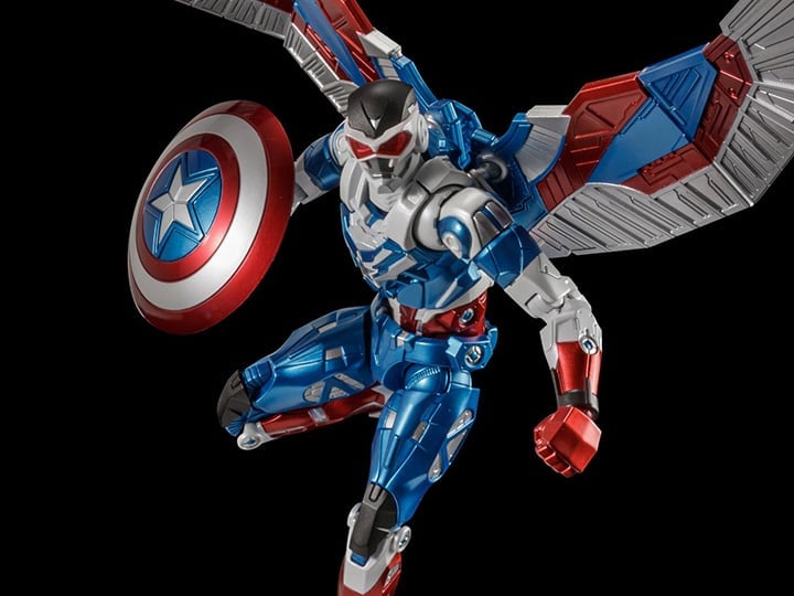 Marvel Fighting Armor Captain America (Sam Wilson) Action Figure Gallery Image 1