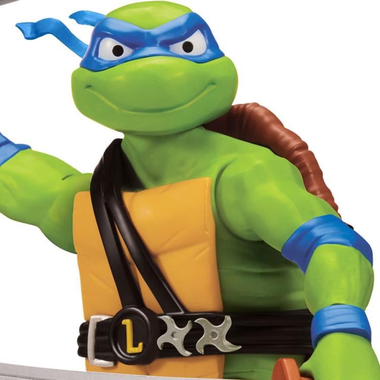 Teenage Mutant Ninja Turtles: Mutant Mayhem Leonardo 12-Inch Giant Figure Gallery Image 5