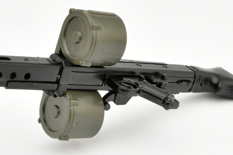 Little Armory LASW07 Strike Witches: Road to Berlin MG42S (Eila Ver.) 1/12 Scale Accessory Set Gallery Image 12