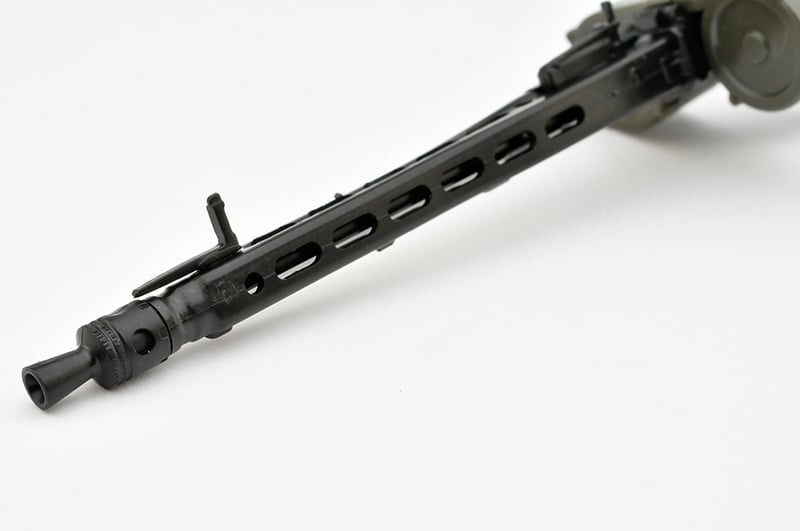 Little Armory LASW07 Strike Witches: Road to Berlin MG42S (Eila Ver.) 1/12 Scale Accessory Set Gallery Image 7