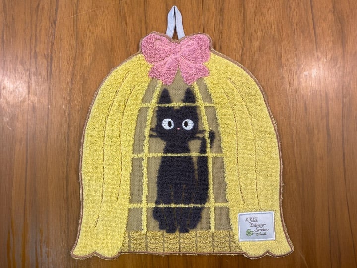Kiki's Delivery Service Jiji Die-cut Mini Towel Gallery Image 1