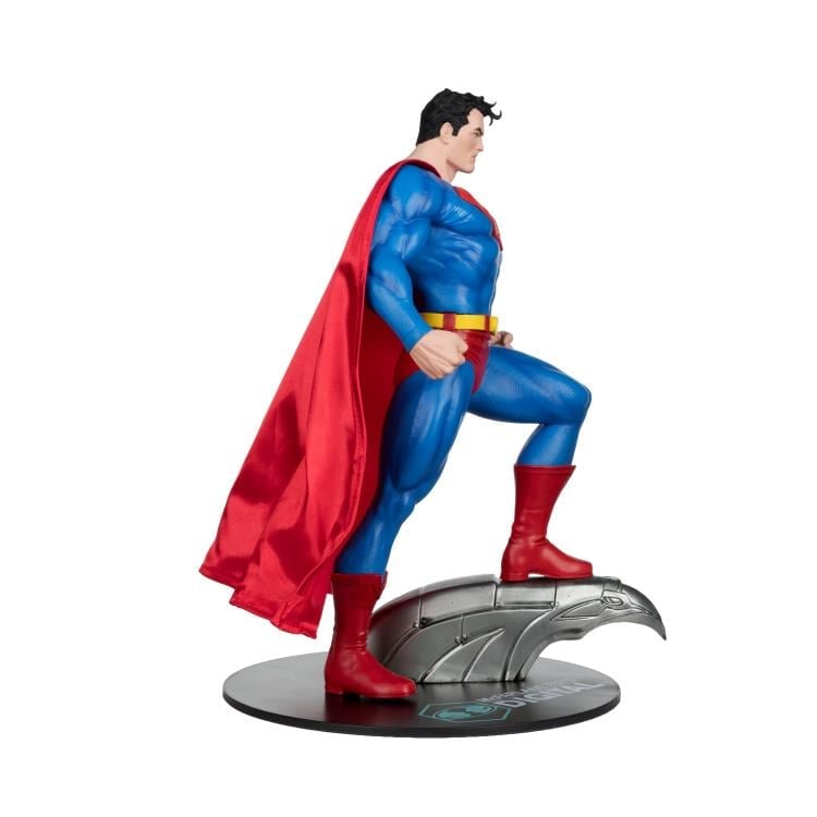DC Comics Superman (Jim Lee) 1/6 Scale Statue (With Digital Code) Gallery Image 7