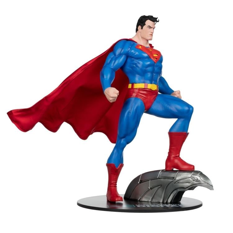 DC Comics Superman (Jim Lee) 1/6 Scale Statue (With Digital Code)