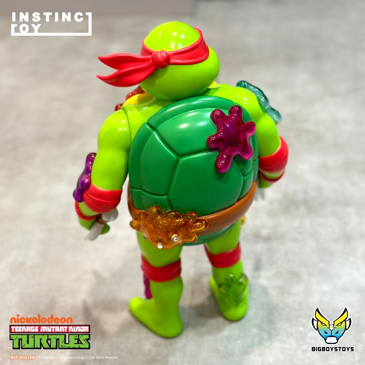 Teenage Mutant Ninja Turtles Raphael with Liquid Mutagen Figure