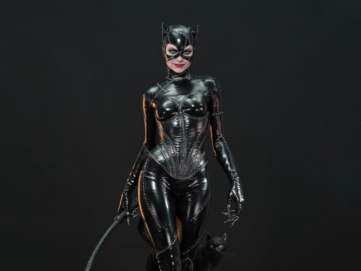 Batman Returns Catwoman 1/3 Scale Statue Gallery Image 1