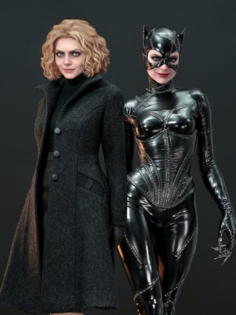 Batman Returns Catwoman (Dual Ver.) 1/3 Scale Statue Gallery Image 2