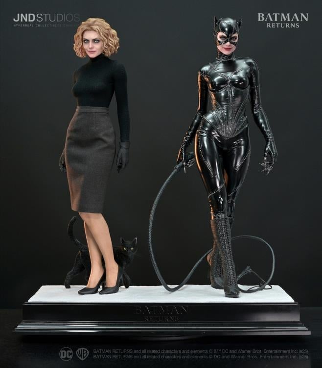 Batman Returns Catwoman (Dual Ver.) 1/3 Scale Statue Gallery Image 4