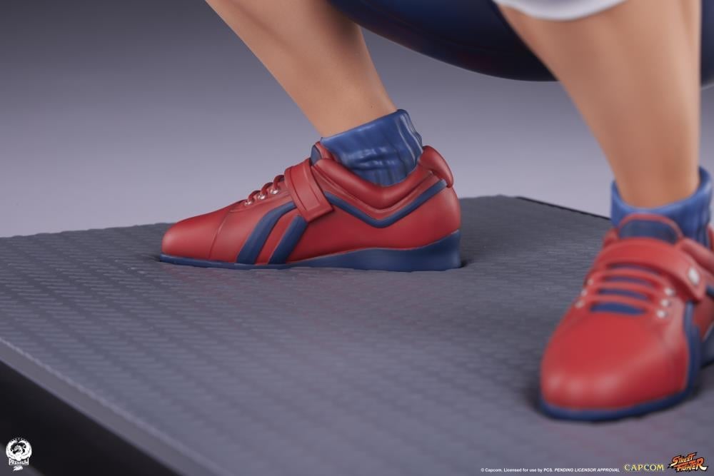 Street Fighter Premier Series Cammy (Powerlifting SF6 Ver.) 1/4 Scale Statue Gallery Image 24