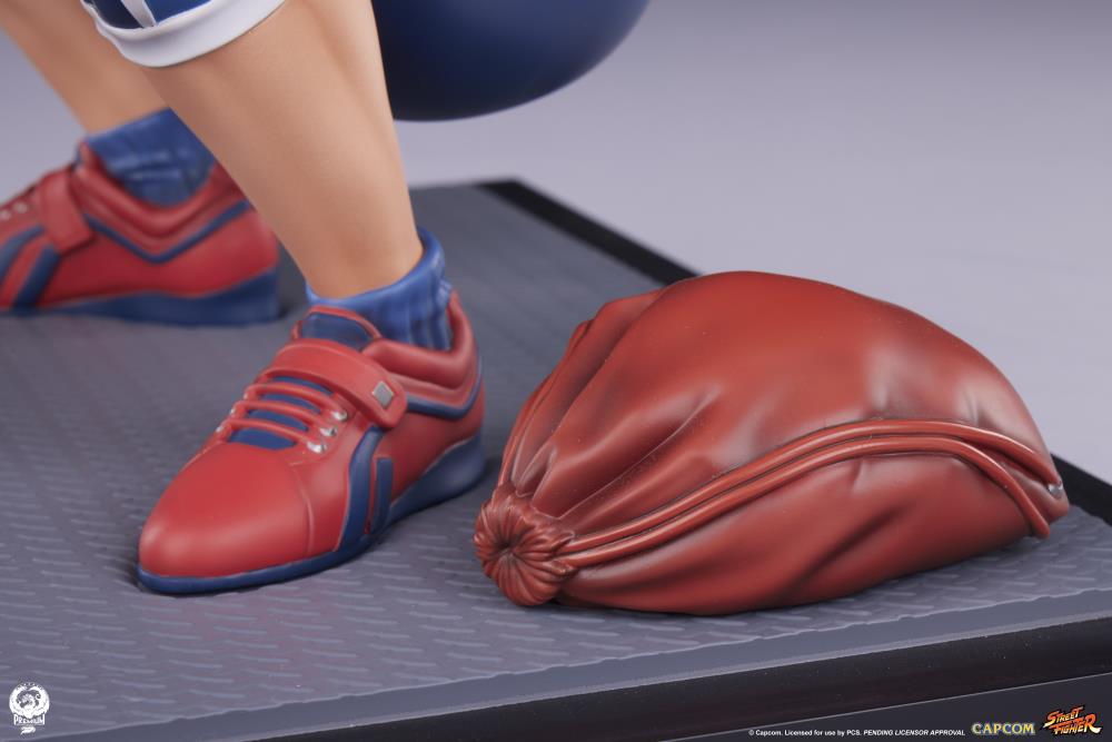 Street Fighter Premier Series Cammy (Powerlifting SF6 Ver.) 1/4 Scale Statue Gallery Image 21