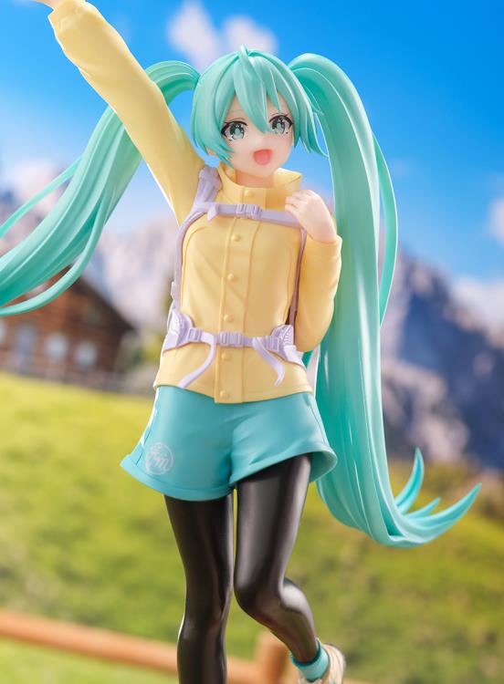 Vocaloid Holiday Memories Hatsune Miku (Mountain Climbing)