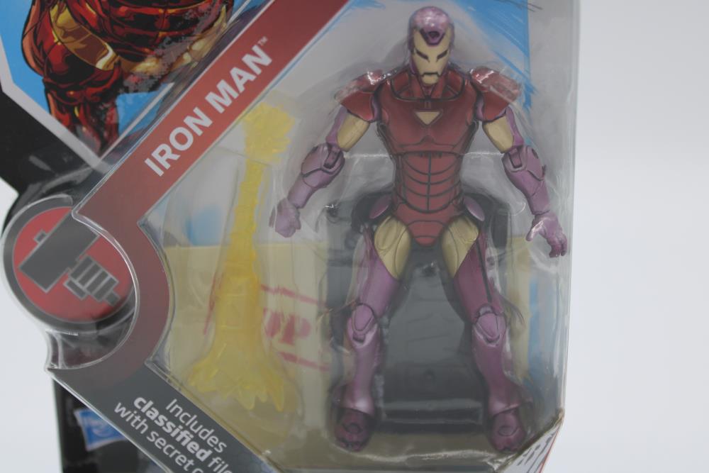 Marvel Universe H.A.M.M.E.R. Files #007 Iron Man (Extremis) 3.75