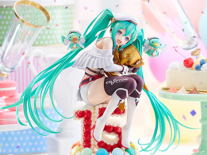 Hatsune Miku GT Project Racing Miku 2023 (15th Anniversary Ver.) 1