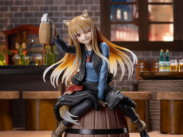 Spice and Wolf Luminasta Holo Figure Gallery Image 1