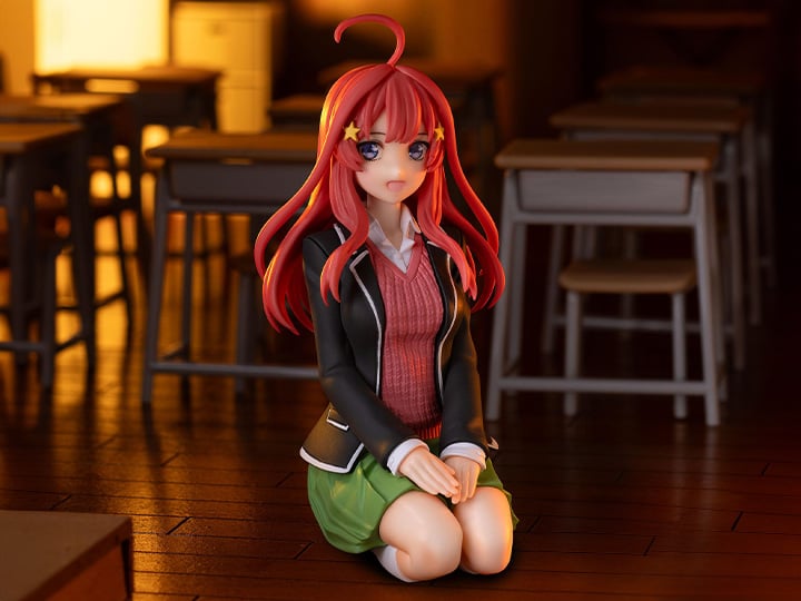 The Quintessential Quintuplets Specials Itsuki Nakano Premium Perching Figure Gallery Image 1