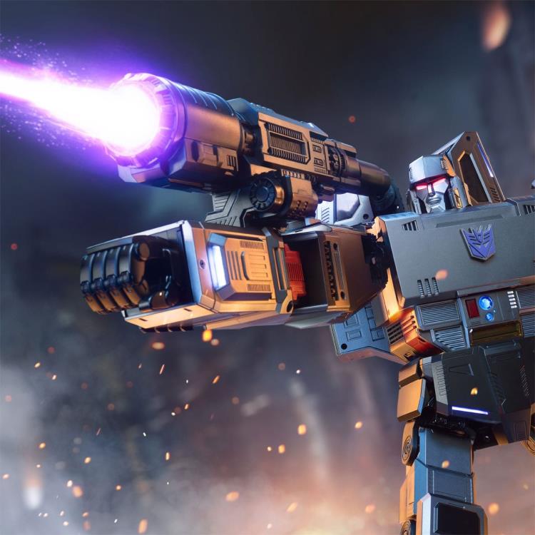 Transformers Flagship Series Megatron Auto-Converting Robot Gallery Image 6