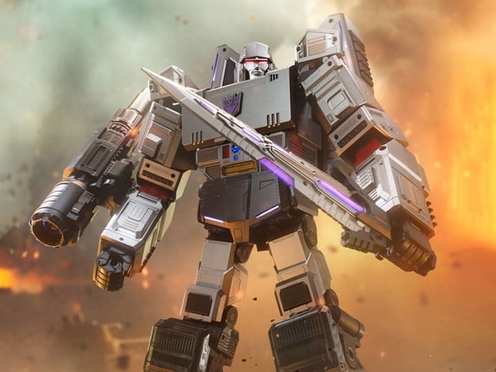 Transformers Flagship Series Megatron Auto-Converting Robot Gallery Image 1