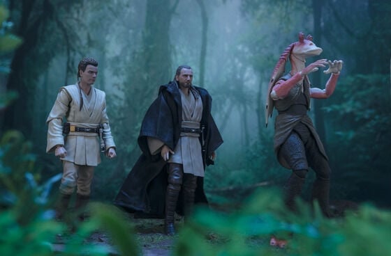 Star Wars: The Phantom Menace S.H.Figuarts Jar Jar Binks Exclusive Action Figure Gallery Image 10