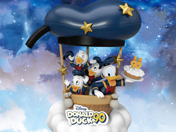 Donald Duck 90th D-Stage DS-130 Happy Birthday Donald Duck Statue Gallery Image 1