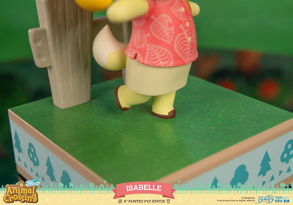 Animal Crossing: New Horizons Isabelle Statue Gallery Image 16