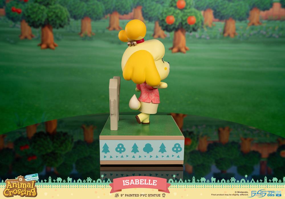 Animal Crossing: New Horizons Isabelle Statue Gallery Image 9
