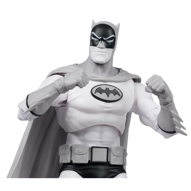 Bat-Manga DC Multiverse Collector Edition Manga Batman Platinum (Chase) Action Figure Gallery Image 8