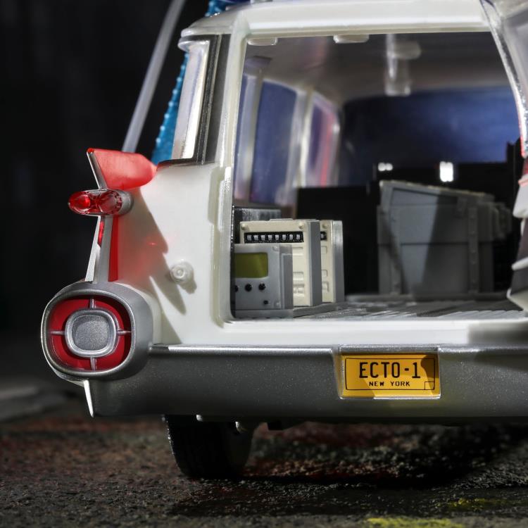 Ghostbusters (1984) Plasma Series Ecto-1 Gallery Image 7
