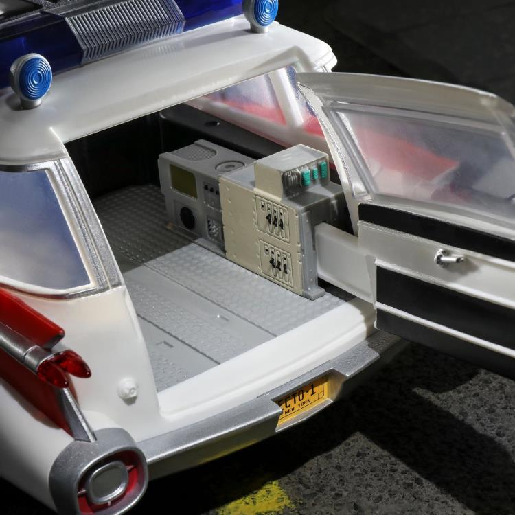 Ghostbusters (1984) Plasma Series Ecto-1 Gallery Image 8