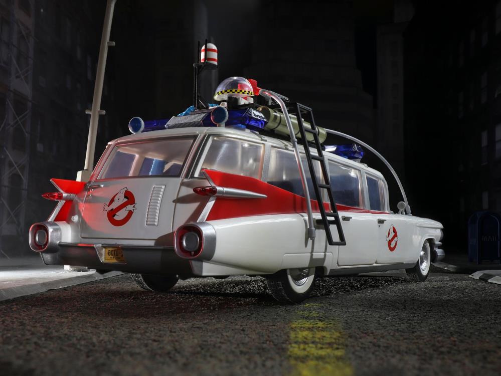 Hasbro Ghostbusters (1984) Plasma Series Ecto-1 Toy