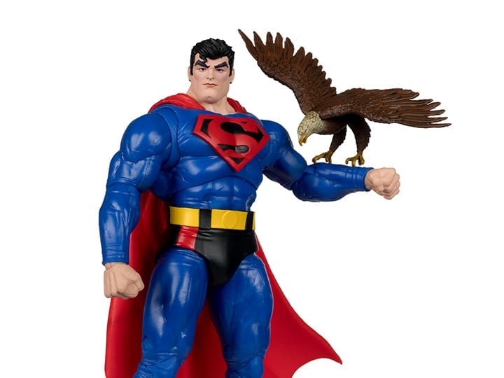 Superman: Our Worlds at War Superman 7" Action Figure (With Digital Code) Gallery Image 1