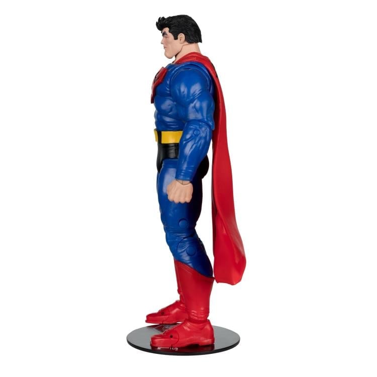 Superman: Our Worlds at War Superman 7" Action Figure (With Digital Code) Gallery Image 4