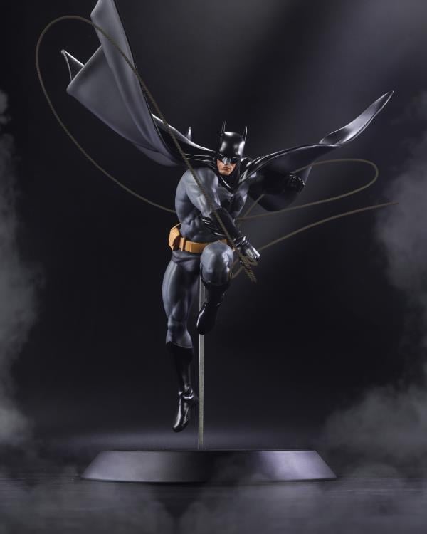 DC Comics DC Designer Series Batman 1/6 Scale Limited Edition Statue (Dan Mora) Gallery Image 11