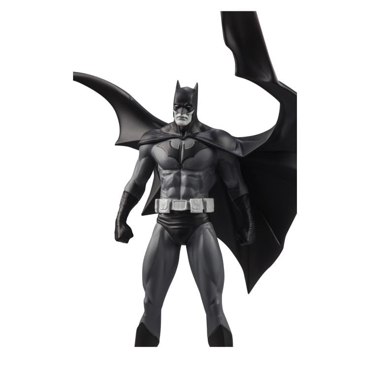 Batman Black & White Batman (Jorge Jimenez) 1/10 Scale Limited