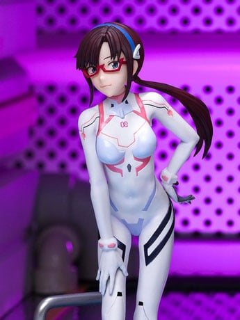 Rebuild of Evangelion Luminasta Mari Makinami Illustrious Figure Gallery Image 2