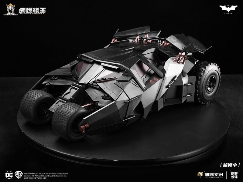 The Dark Knight Tumbler and Bat-Pod Deluxe 1/12 Scale Model Kit