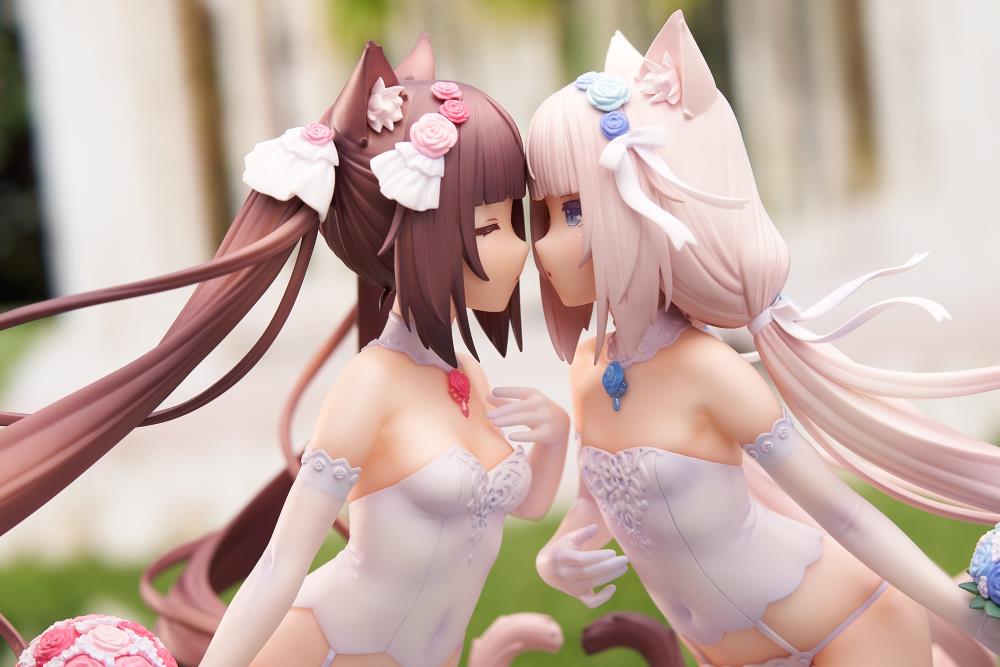 Nekopara Chocola & Vanilla (Vanilla Dream of Eden Ver.) 1/7 Scale Figure Set with Bonus Gallery Image 9