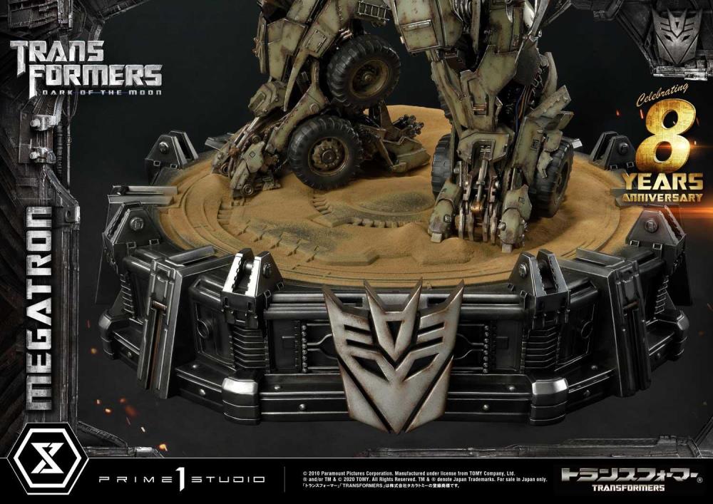 Transformers: Dark of the Moon Museum Masterline Megatron Statue Gallery Image 26