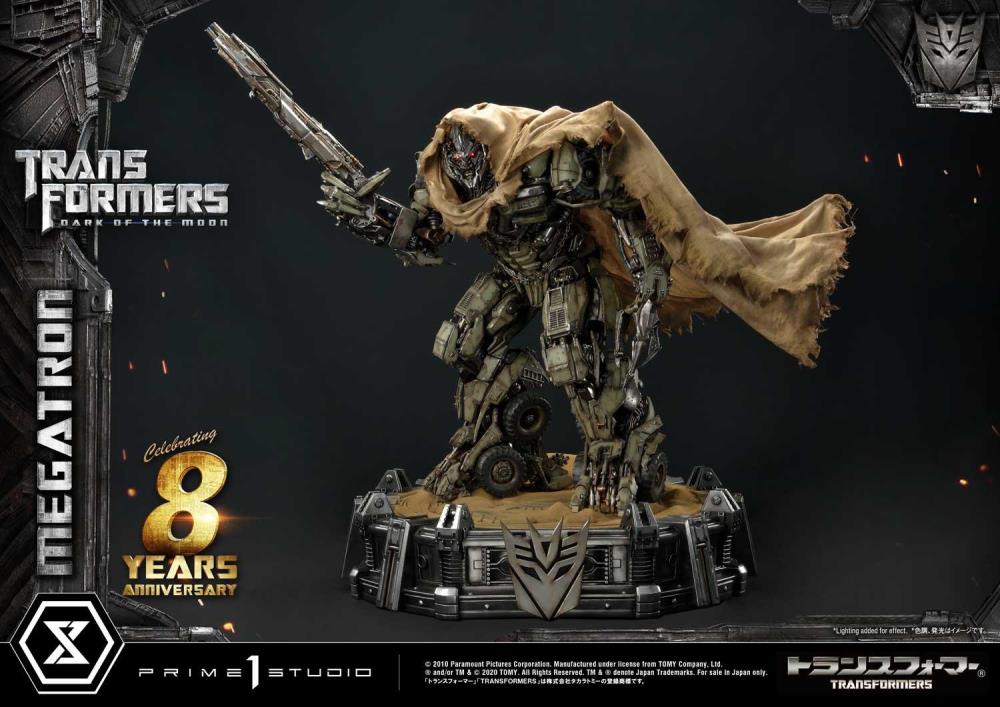Transformers: Dark of the Moon Museum Masterline Megatron Statue Gallery Image 11